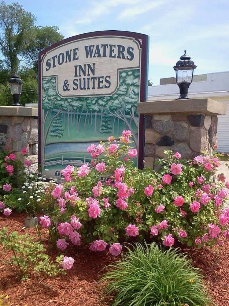 Stone Waters Inn Bellaire ภายนอก รูปภาพ